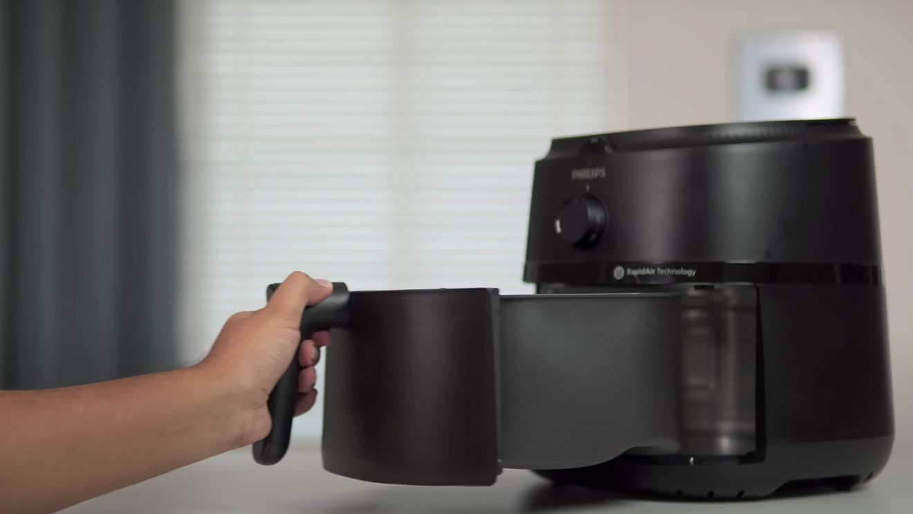 Cât de sănătos este să gătești într-un air fryer? Ce spun nutriționiștii:  „Friteuza cu aer cald nu este magică”