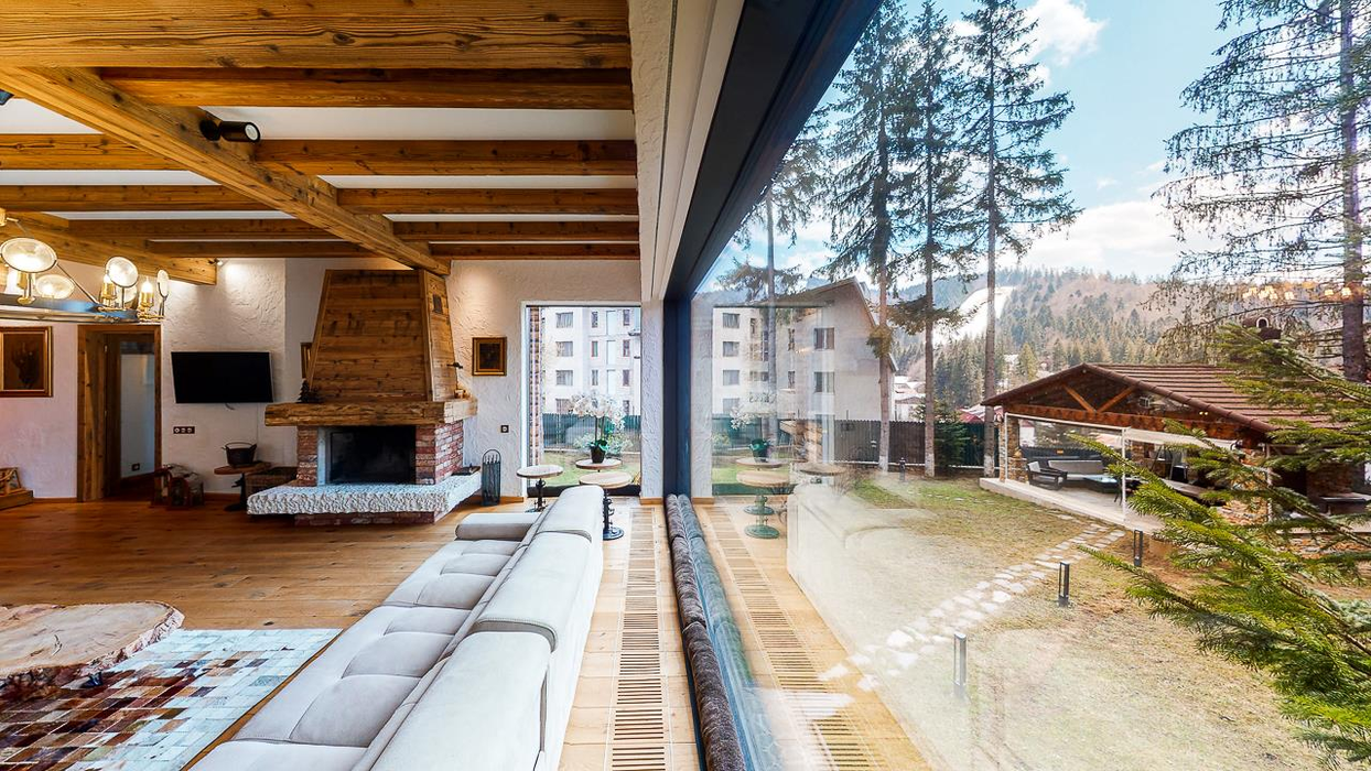 Vila lui Ceaușescu din Predeal. Foto: mtkrealestate.ro