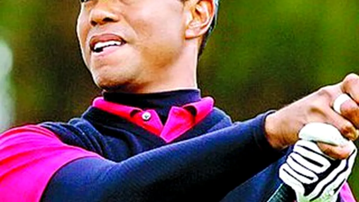 Tiger Woods are o relatie cu o blonda cu 13 ani mai tanara