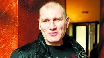 Ii lasa copilul fostei sale sotii