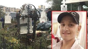Caz ireal în Cimitirul Bacău. Hoții au dezgropat sicriul unui tânăr de 18 ani. Incredibil ce au furat