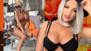 Blondina asta este super-hot! Oana „sucește” mințile tuturor bărbaților
