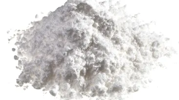 Trei tineri, arestati dupa ce au fost prinsi vanzand droguri intr-o benzinarie din Zalau