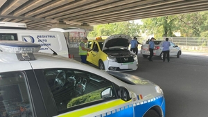 Nu e o glumă! Ce amendă a primit un bărbat de 44 de ani, care a efectuat transport de persoane în regim de taxi