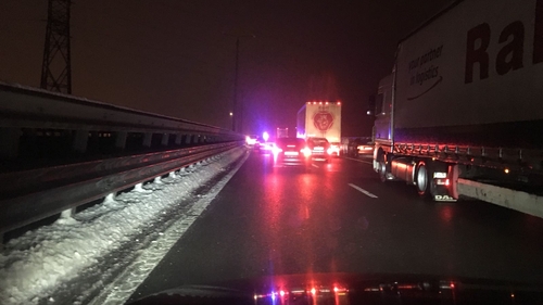 Carambol pe autostrada București-Pitești, vineri seară. 12 mașini au fost implicate!