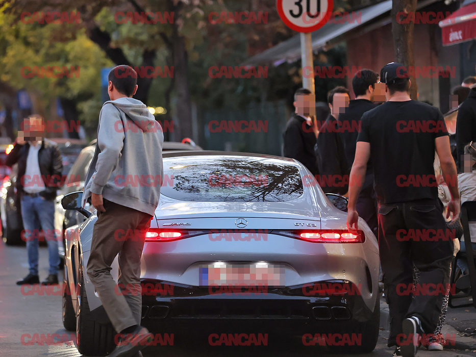Campionul la înot și-a cumpărat un bolid cu peste 600 de cai putere care valorează 250 de mii de euro