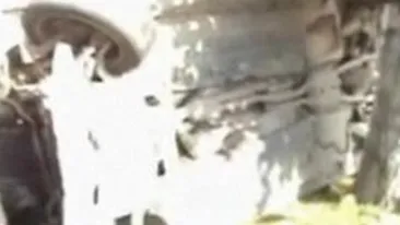 Un barbat si fiul lui de 6 ani au murit loviti de o masina care mergea cu viteza