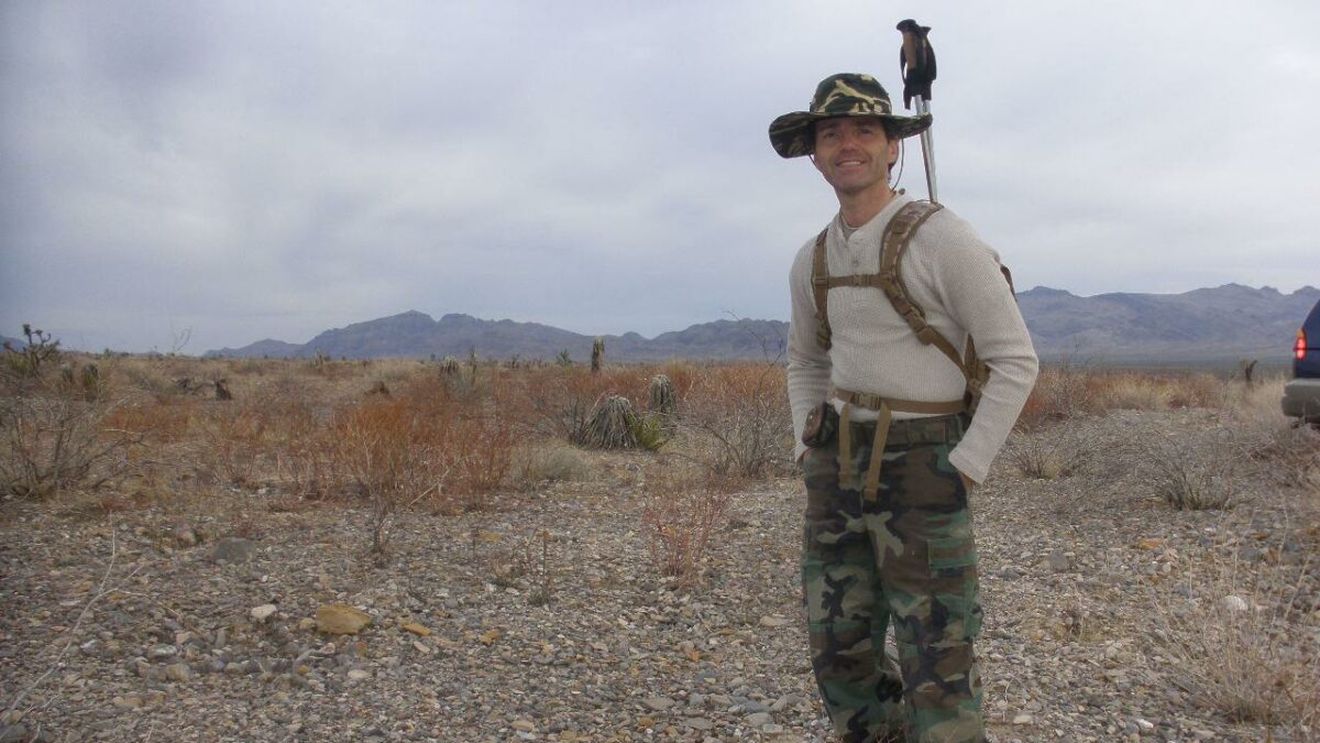 Povestea youtuber-ului care a DISPĂRUT după ce a revizitat o peșteră. Ce pățea când se apropia de ea