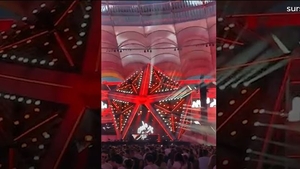 Imagini halucinante surprinse la festivalul SAGA: ”Vă drogați? Miroase numai a marfă aici”