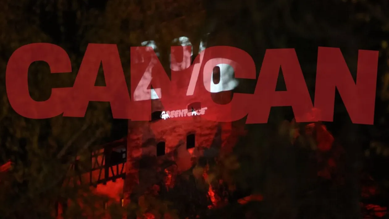 Protest Greenpeace la petrecerea faraonică a lui Elon Musk! Ce i-au reproșat activiștii celui mai bogat om de pe planetă