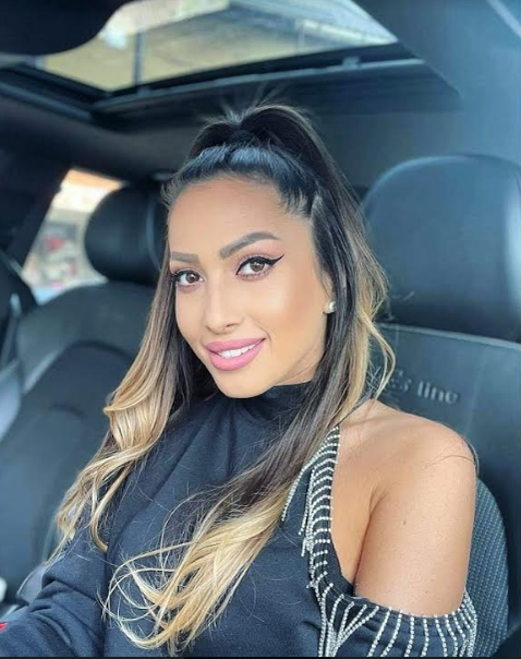 Cunoscuta artistă s-a mutat a Paris! Motivul pentru care a luat decizia