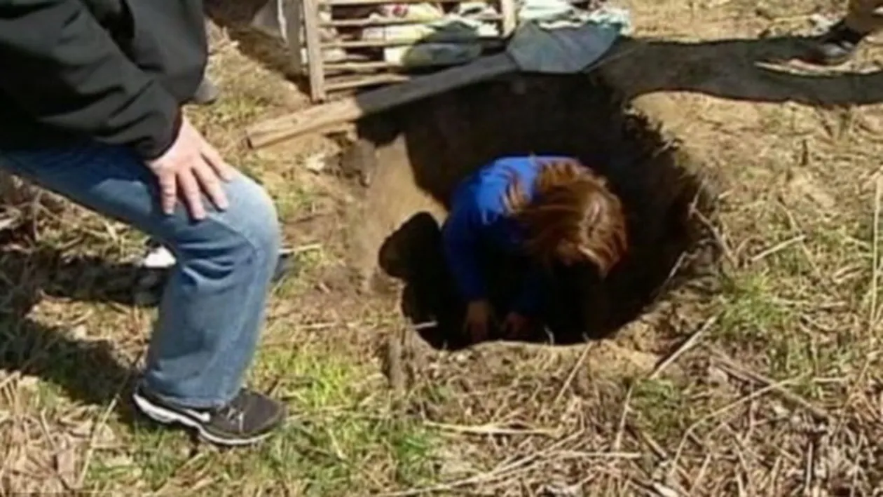 Se intampla si la case mai mari. Viata socanta a oamenilor-cartita din SUA: vagabonzii au construit un adevarat ORAS SUBTERAN