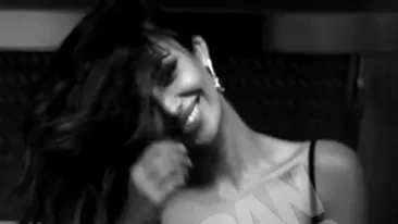 VIDEO Sexy Madalina Ghenea! Modelul a pozat in cele mai sexy ipostaze in desuuri senzuale! Vezi ce senzuala e romanca si cum i-a innebunit iar pe italieni!