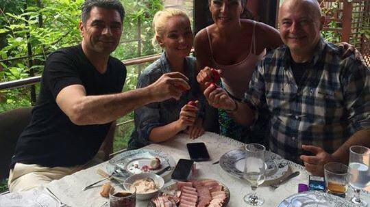 ANDA GHIŢĂ este în culmea fericirii! Se scurg rapid clipele până când îşi va cununa băiatul