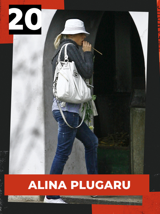 Topul vedetelor care au o legătură strânsă cu Dumnezeu. Monica Gabor, Bianca Drăgușanu, Roxana Vancea… Cine e cea mai evlavioasă?