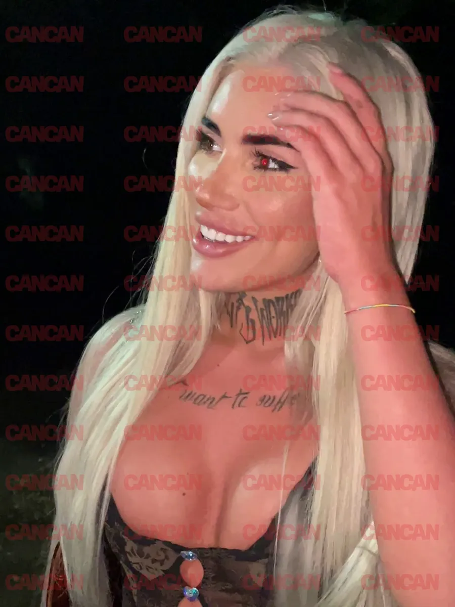 Bia Khalifa, cu zâmbetul pe buze