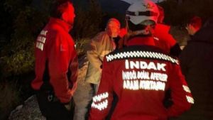 De-a râsu'-plânsu'! Un bărbat dat dispărut s-a alăturat echipei de salvatori care îl căuta