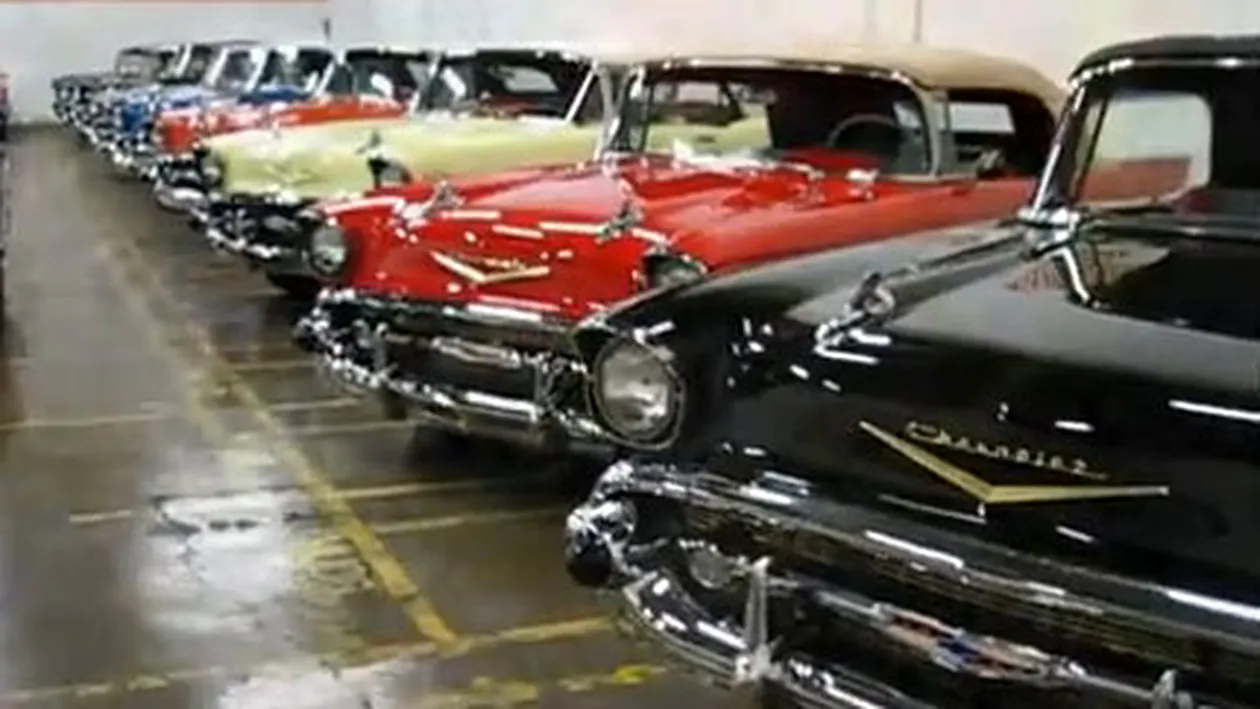 VIDEO Cea mai tare colecţie de maşini de lux, toate ale unui singur om! Imaginile pe care nu te saturi să le revezi