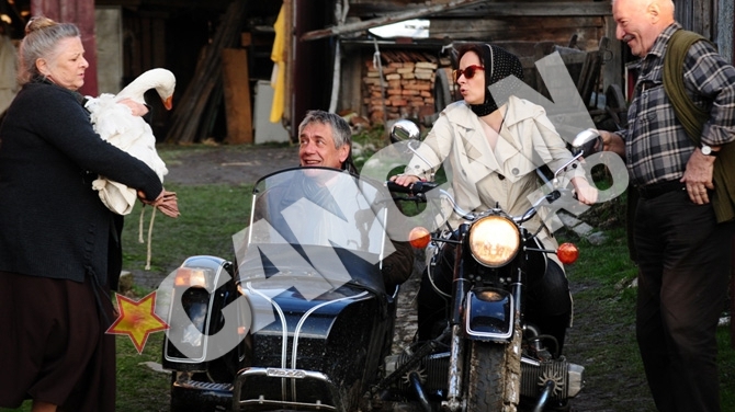 Marcel Iures a fost terorizat de… o gasca! "Terorista" a muscat zdravan mai multi actori pe platoul de filmare al comediei "Tatal fantoma"!