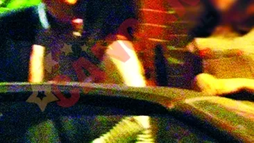 Ministrul Vladescu isi saruta iubita pe strada