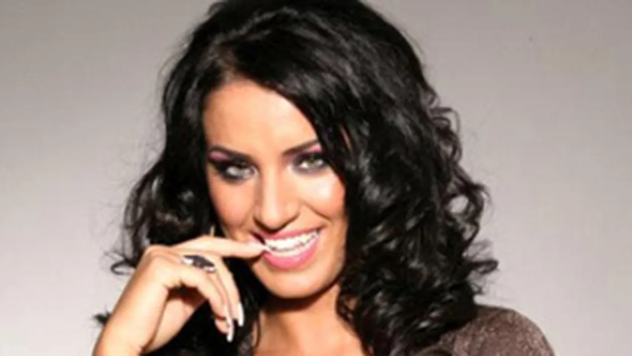 Vezi cum va petrece Adelina Pestritu de 1 mai!