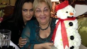 E oficial! De azi este milionara in euro! Vezi imagini cu Oana in timp ce intra in posesia mostenirii lasate de mama sa!