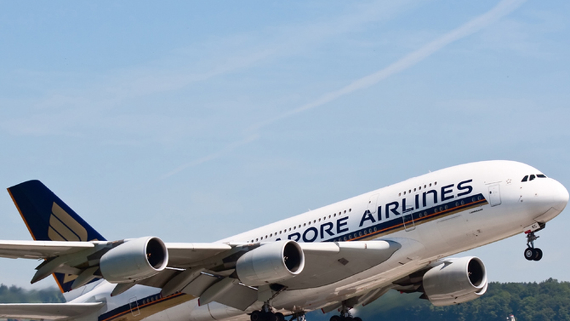 Cel mai mare avion din lume va ateriza la Adunatii Copaceni!