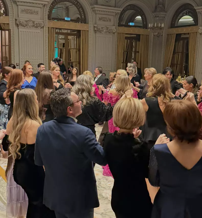 Gabriela Firea a atras toate privirile la botezul nepoatei sale. Ce ținută rafinată a ales soția lui Florentin Pandele