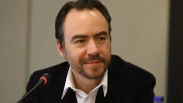 Confesiunile lui Bobby Paunescu! Legatura incredibila dintre filmul pe care l-a lansat, luna si... suzeta!