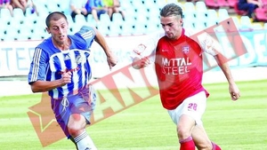 Rapidul il suna pe Szekely de cinci ori pe zi
