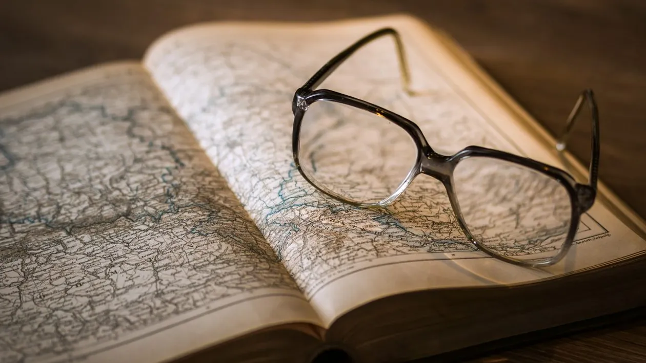 O profesoară de 35 de ani, condamnată la închisoare pentru că a făcut un elev de 15 ani să se îndrăgostească de ea. Cum l-a sedus