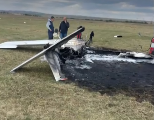 Accident aviatic în Iași. O aeronavă de mici dimensiuni s-a prăbușit. În ce stare se află pilotul