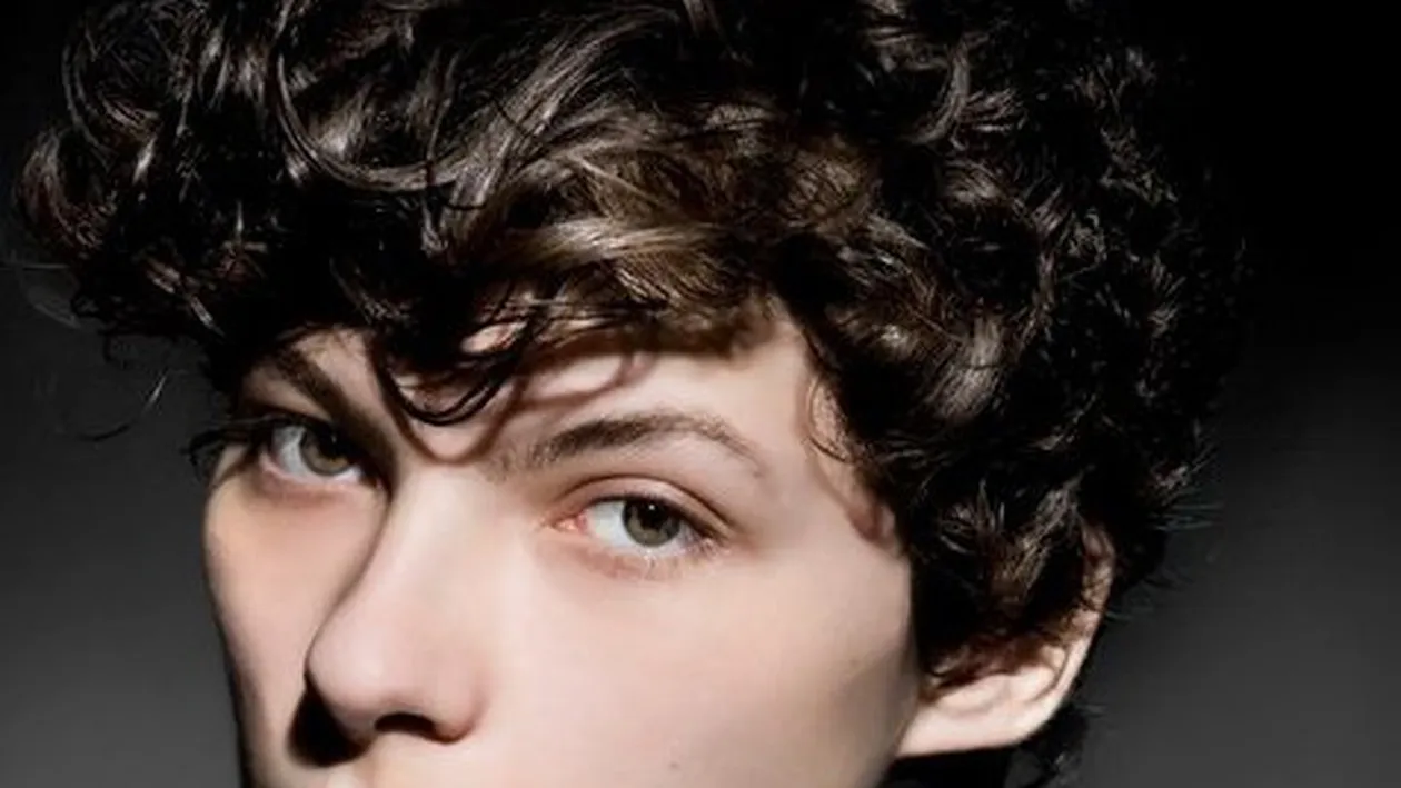 Transformare incredibila de look! Fiul vitreg al Gabrielei Firea a albit!