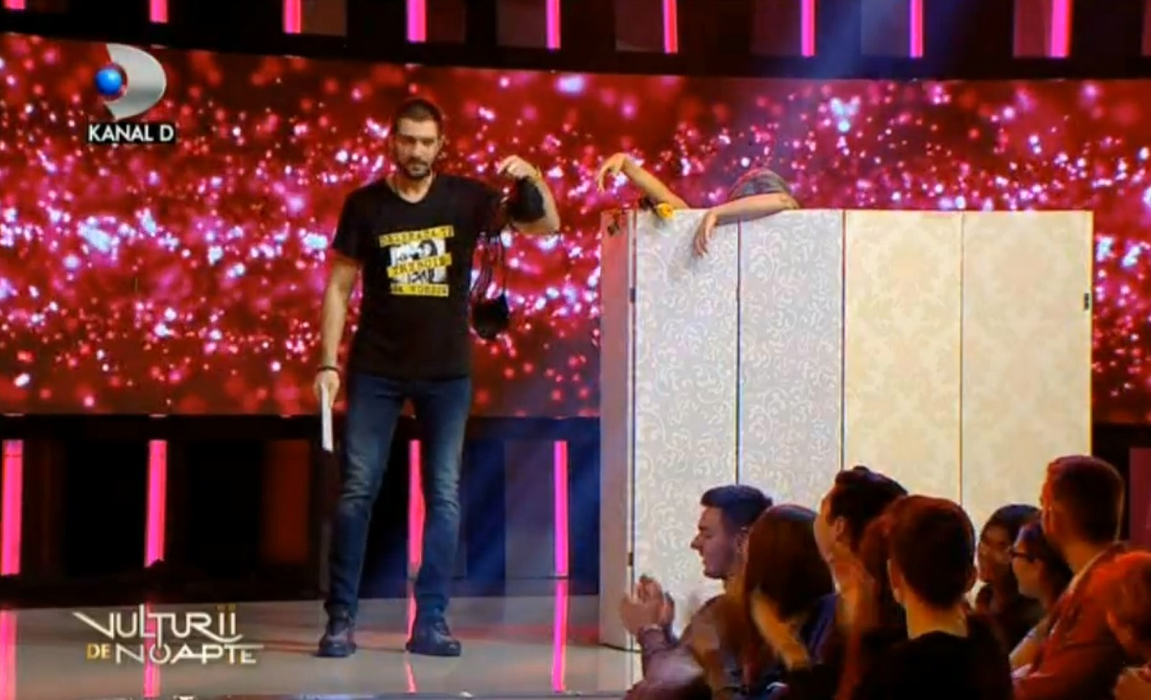 Anna Lesko a rămas fără sutien la Kanal D! Cum a reacționat Victor Slav
