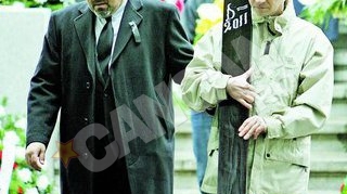 Prietenii muzicieni l-au condus pe ultimul drum pe "Tobi" Neagu: "Acolo, sus, Catalin plange!"
