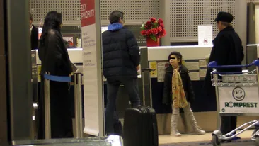 Strategie incredibila a sotilor Banica. Au anuntat divortul si au plecat cu fiica si cu mama lui Stefan intr-o vacanta in Dubai