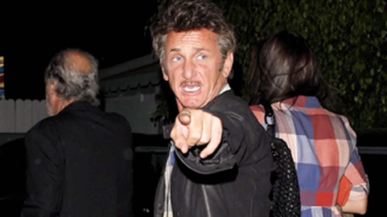 Sean Penn si-a iesit din minti