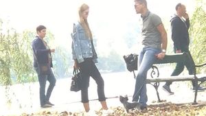Şi-au scos copilaşul în parc. Iubita de 21 de ani l-a făcut ”tată” pe Cristi Boureanu!