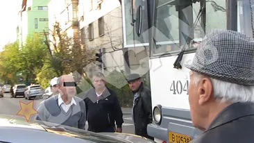 Nu stii ce poti sa patesti in trafic. O femeie a fost agresata de un vatman fara ca macar sa inteleaga de ce!