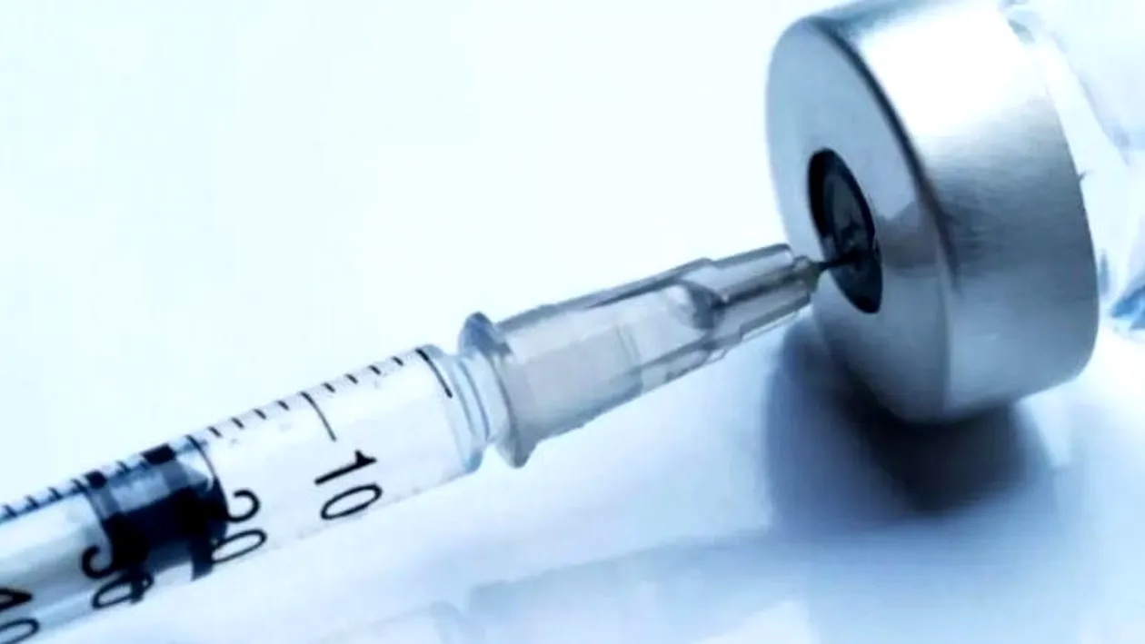 CORONAVIRUS. În timp ce guvernele europene achiziționează 400 mil. de vaccinuri anti-Covid de la AstraZeneca, Ministerul Sănătății din România nu a demarat nici măcar negocieri. EXCLUSIV