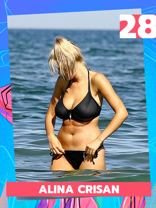 Top 50 de vedete puse în “dificultate” de bikini și sutien. Bianca Drăgușanu, Loredana Chivu, Daniela Crudu și-au băgat mâna și…