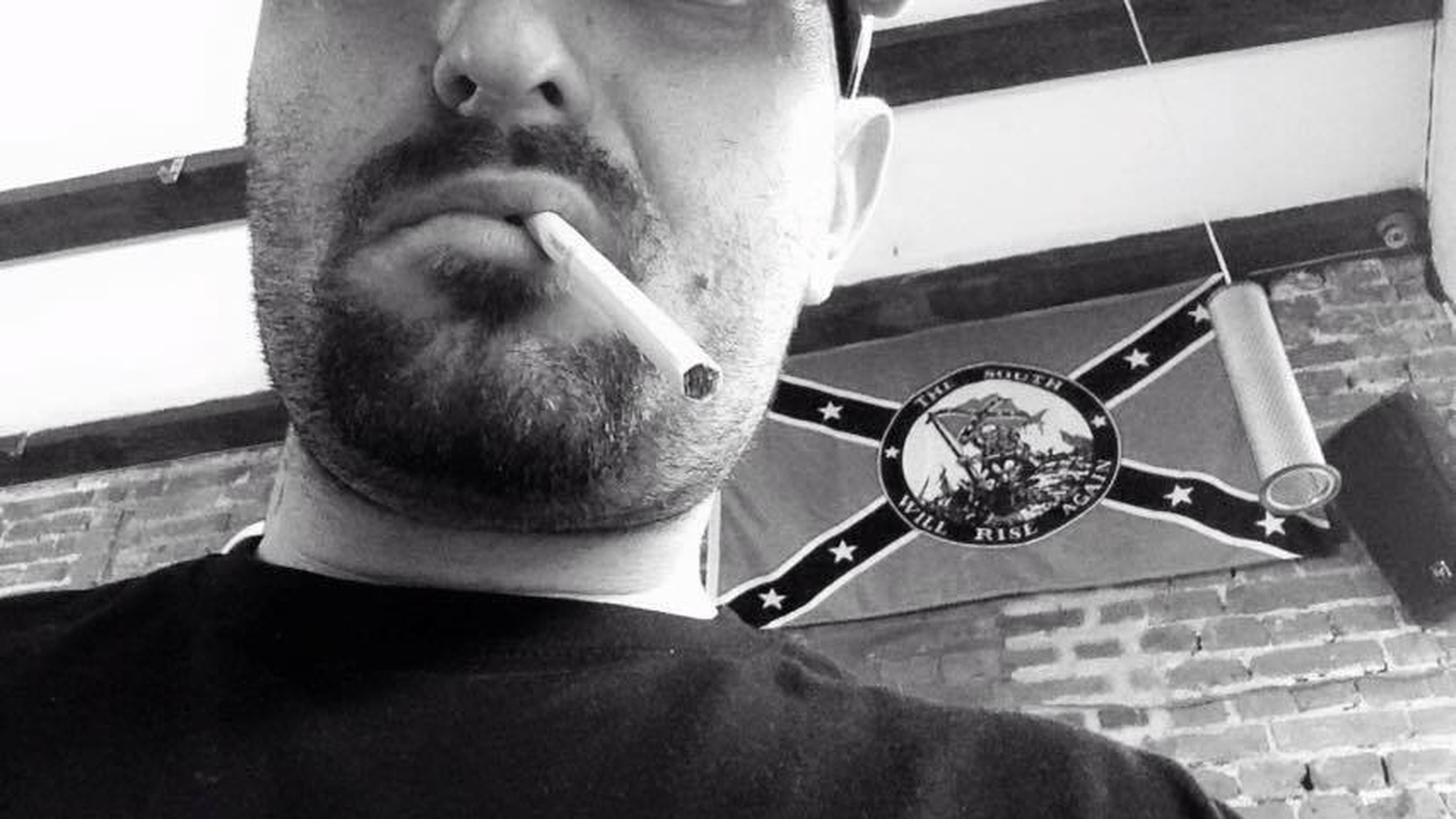 Cheloo a răbufnit. “Dacă nu aş fi fost condamnat pentru 0.6 grame de iarbă oferită unui fraier, te-aş fi călcat în picioare!” Ce l-a deranjat pe artist