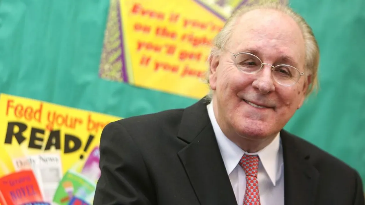 A murit autorul romanului „Forrest Gump”, Winston Groom, care a dat viață personajului hollywoodian interpretat de Tom Hanks