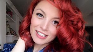 Însărcinată în şapte luni, ELENA GHEORGHE a decis să îşi facă un tatuaj: „Niciodată nu am...“
