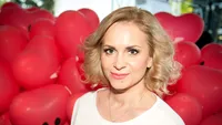 Paula Chirilă, decolteu de infarct! Cum a apărut vedeta sâmbătă, la TV!