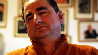 Vasile Muraru a inundat o casa! Apa tasnea in toata sufrageria din vina actorului