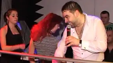 VIDEO Salam, bagat in boala de o roscata cu sani beton si fund apetisant! S-a frecat de el de l-a zapacit