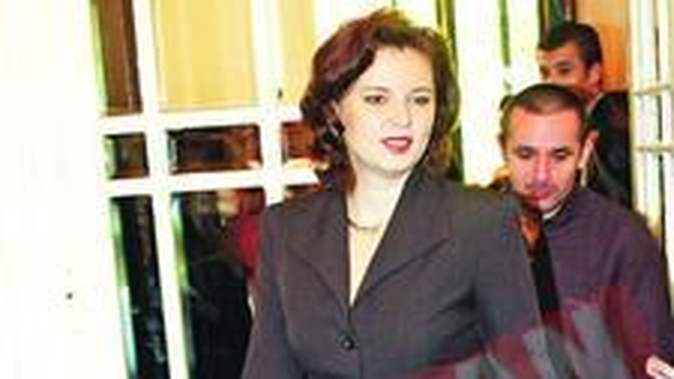 Anastase isi trateaza SPP-istii cu prajituri