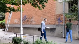 Accident cumplit la Oradea: Un alpinist utilitar a căzut de pe un bloc de 10 etaje