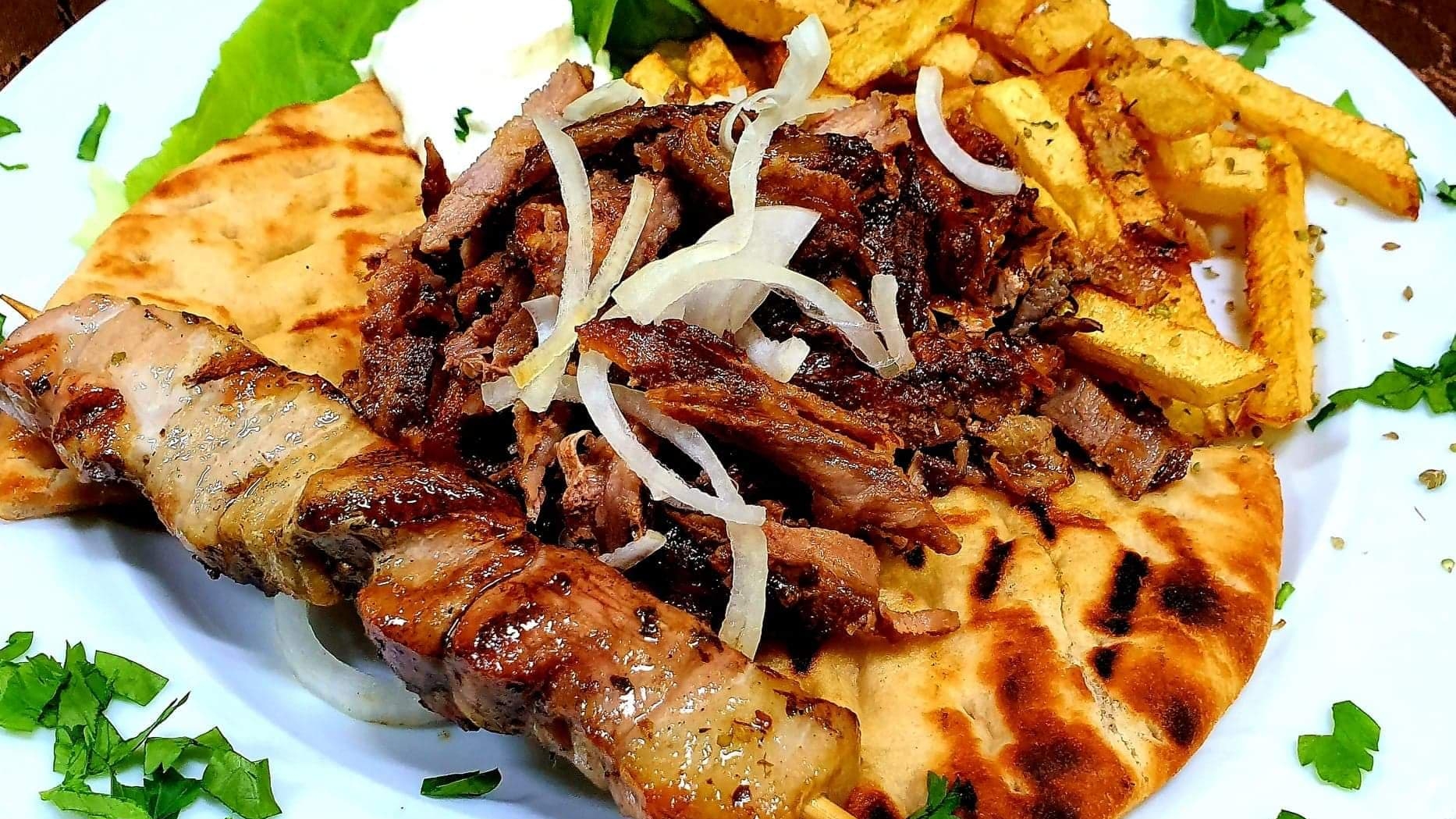 Cea mai bună reţetă de souvlaki, de făcut acasă. Reţeta străveche grecească